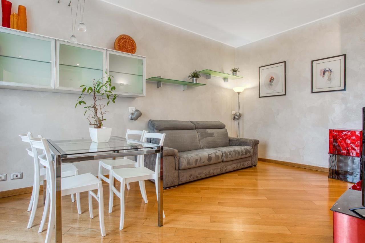 Joivy Vibrant Flat With Balcony Apartment Milan Luaran gambar